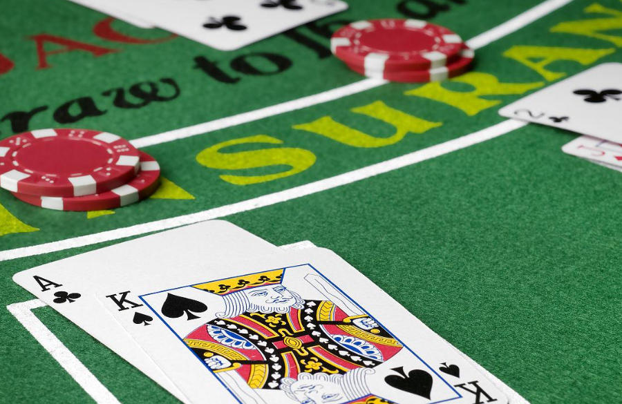 1767541092251230.jpg 從新手到進階玩家必讀:完整解析二十一點遊戲規則、下注策略與實戰心法全攻略